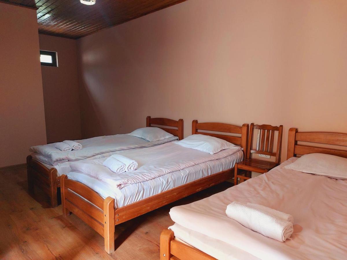 Guesthouse And Cottage Nicolo Kazbegi Exterior foto