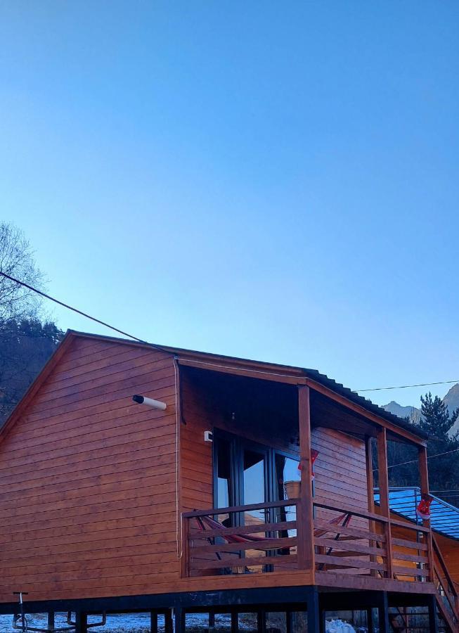 Guesthouse And Cottage Nicolo Kazbegi Exterior foto